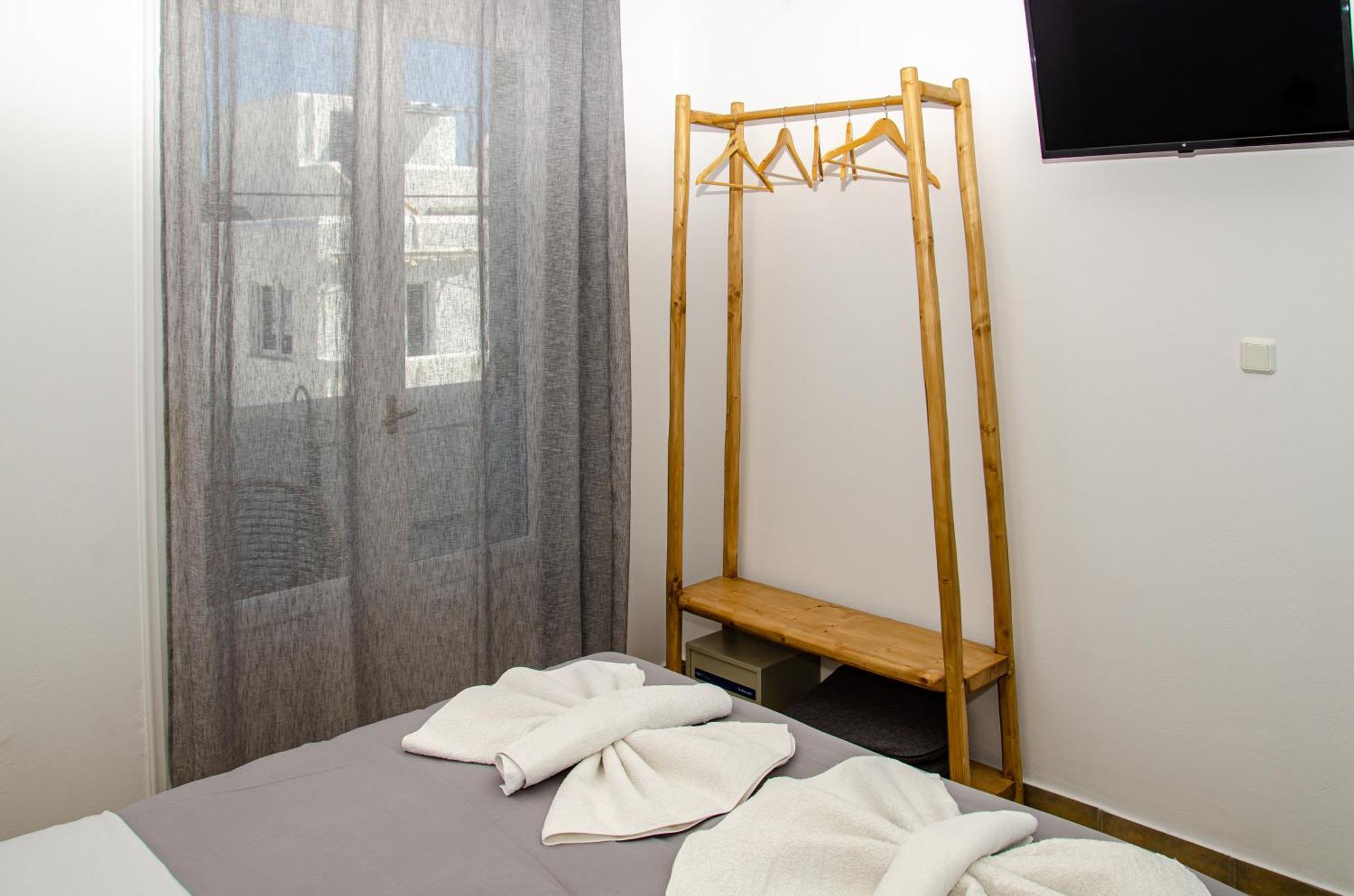 Hotel Livadia Парос Экстерьер фото